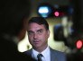Viagem de Flávio Bolsonaro à Europa repercute nas redes sociais; autoridades se manifestam