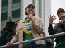 Michelle chora em ato na Paulista e diz que prisão de Bolsonaro é "humilhação"