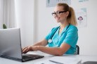 Venda por especialidade impulsiona e-commerce da saúde -  (crédito: DINO)