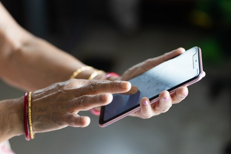 Apps falsos de chamadas somam 7,3 milhões de downloads - (crédito: DINO) Apps falsos de chamadas somam 7,3 milhões de downloads - (crédito: DINO)