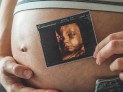 Pregnant woman holding ultrasound image. Concept of pregnancy, health care, gynecology, medicine. Young mother waiting for the baby. Place for text, indoors.
- (crédito: DINO) Pregnant woman holding ultrasound image. Concept of pregnancy, health care, gynecology, medicine. Young mother waiting for the baby. Place for text, indoors.
- (crédito: DINO)