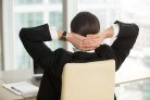 Back view of businessman sitting at desk in armchair with hands behind head. Relaxed entrepreneur thinks about future at workplace. Executive manager resting after finishing work in office. Close up
- (crédito: DINO) Back view of businessman sitting at desk in armchair with hands behind head. Relaxed entrepreneur thinks about future at workplace. Executive manager resting after finishing work in office. Close up
- (crédito: DINO)