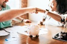 Alta da inadimplência reforça cuidados com as finanças - (crédito: DINO) Alta da inadimplência reforça cuidados com as finanças - (crédito: DINO)