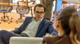 Conflito de interesses cresce com fundos ligados a family offices
- (crédito: PulseBrand) Conflito de interesses cresce com fundos ligados a family offices
- (crédito: PulseBrand)