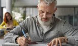 Como organizar os estudos depois de voltar a estudar na vida adulta - (crédito: Mercado Hoje) Como organizar os estudos depois de voltar a estudar na vida adulta - (crédito: Mercado Hoje)