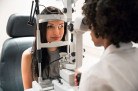 Dia da Menopausa: 6 em cada 10 mulheres sofrem com olho seco - (crédito: DINO) Dia da Menopausa: 6 em cada 10 mulheres sofrem com olho seco - (crédito: DINO)
