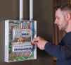 Eventos climáticos exigem atenção às instalações elétricas
- (crédito: DINO) Eventos climáticos exigem atenção às instalações elétricas
- (crédito: DINO)