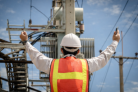 NR-10 reforça há anos a segurança em serviços elétricos -  (crédito: DINO)