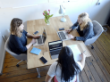 Home office recua e presencial predomina, aponta IBGE -  (crédito: DINO)
